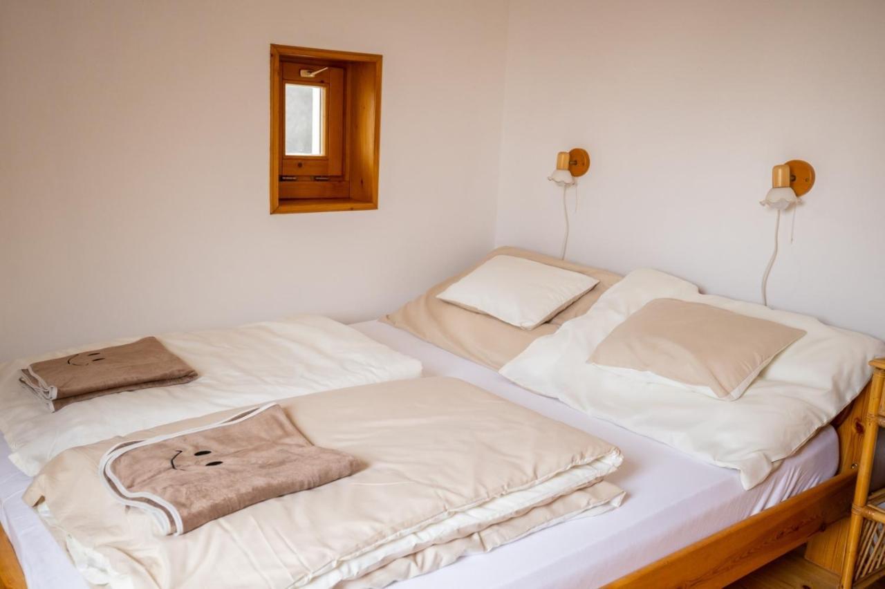 Bed and Breakfast Noble'S Panzio Es Etterem Nemesnép Exterior foto
