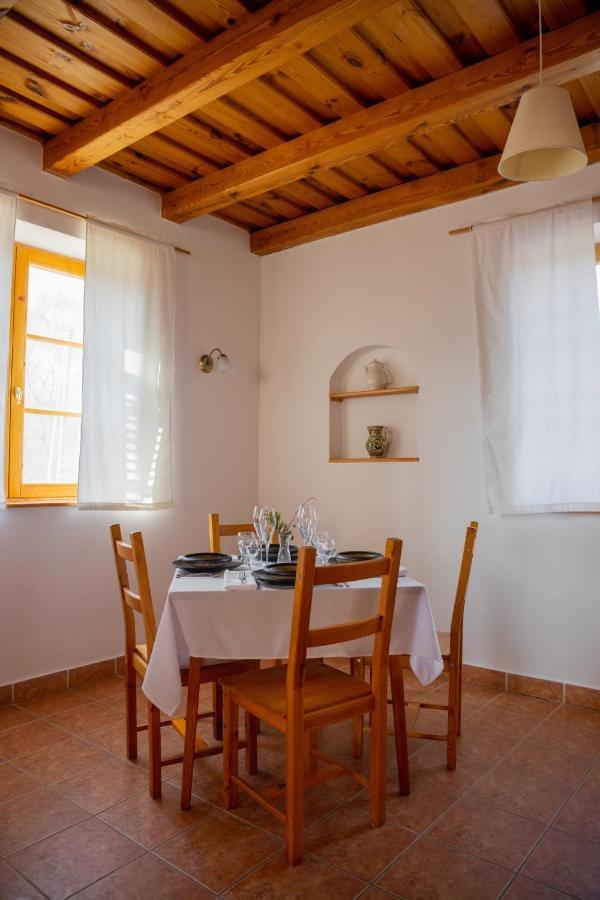 Bed and Breakfast Noble'S Panzio Es Etterem Nemesnép Exterior foto